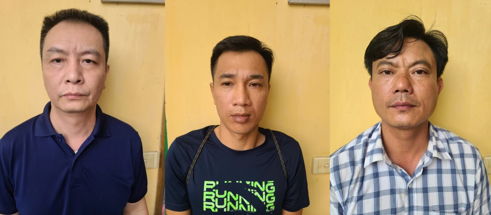 Lê Vũ Tùng Lâm, Đỗ Văn Tuấn, Phạm Văn Phong (từ trái sang phải). Trong đó Lâm và Tuấn bị bắt vì buôn lậu. Ảnh: CAQN