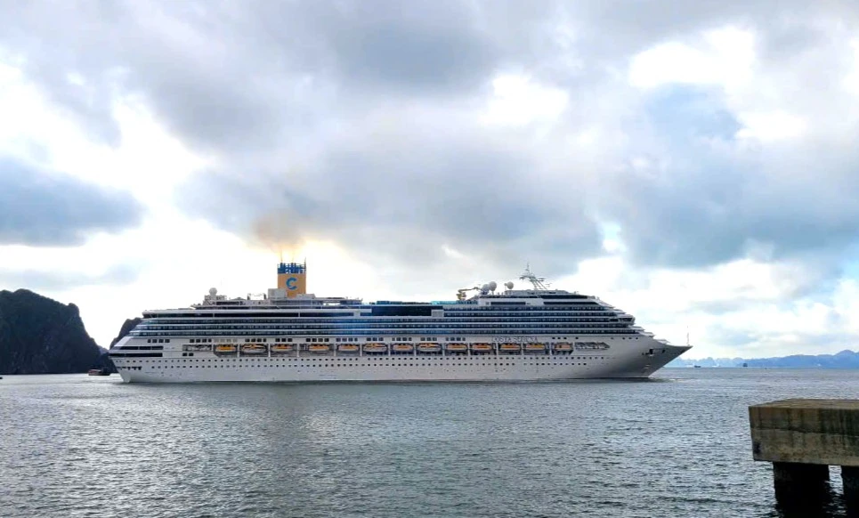 Siêu du thuyền 5 sao Costa Serena đến Quảng Ninh theo hành trình Hong Kong – Hạ Long – Hong Kong