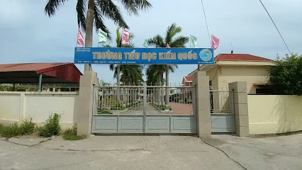 Trường tiểu học Kiến Quốc, nơi Hòa lừa đảo, chiếm đoạt khuyên tai vàng của các em học sinh