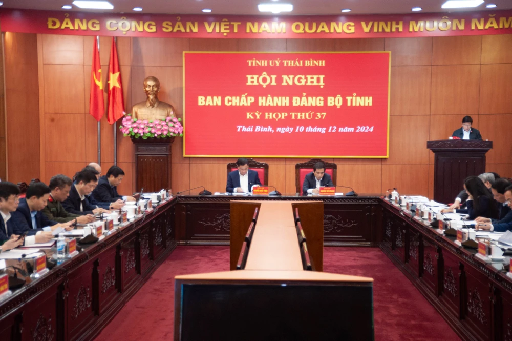 Tỉnh ủy Thái Bình họp, thống nhất phương án sắp xếp bộ máy