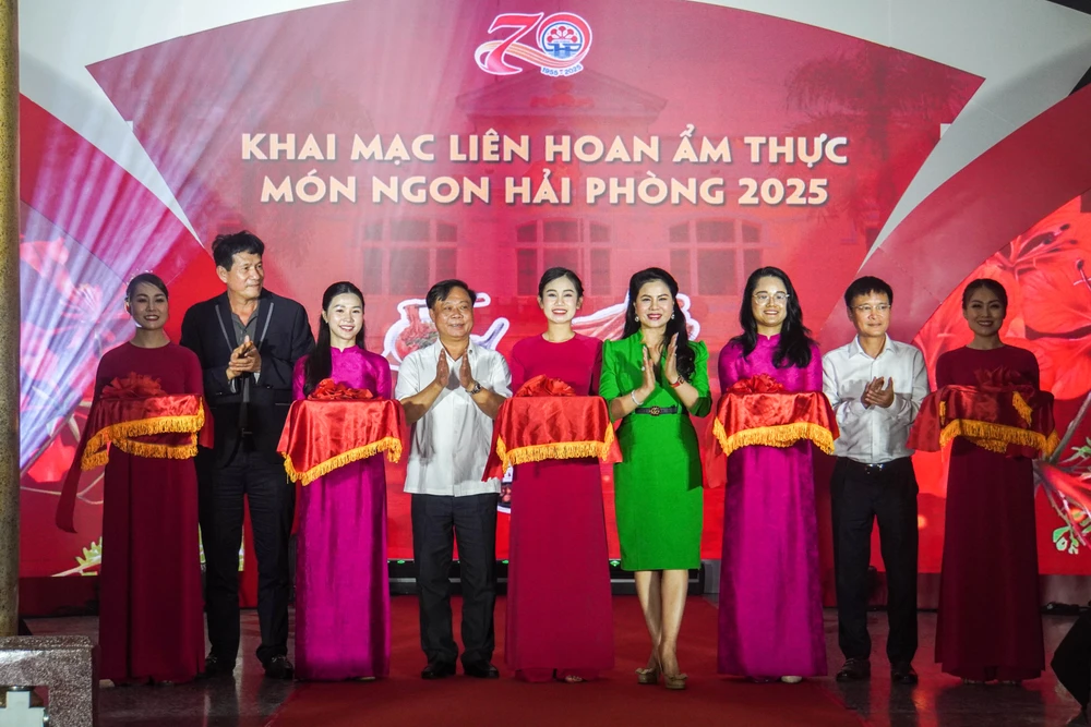 kham-pha-am-thuc-hai-phong-qua-lien-hoan-am-thuc-mon-ngon-hai-phong-1.JPG