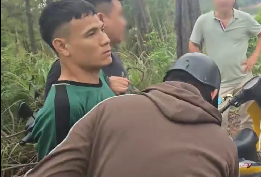 Kẻ cướp ngân hàng bị bắt sau chưa đầy 1 ngày bỏ trốn