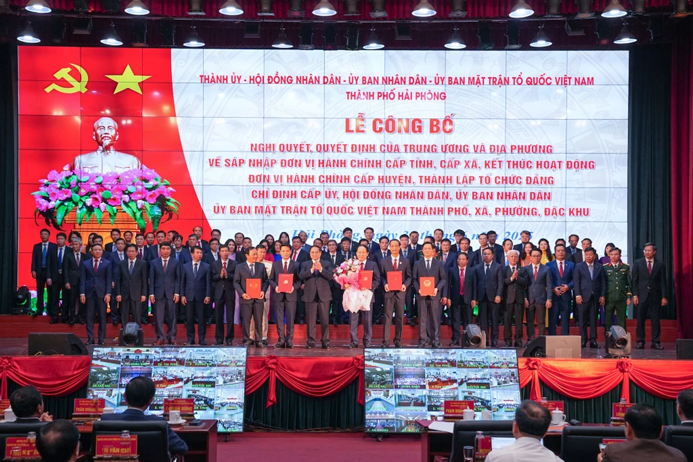 thu-tuong-pham-minh-chinh-dua-hai-phong-tro-thanh-mot-trung-tam-kinh-te-thuong-mai-dich-vu-chinh-tri-van-hoa-khoa-hoc-ky-thuat-3.jpg