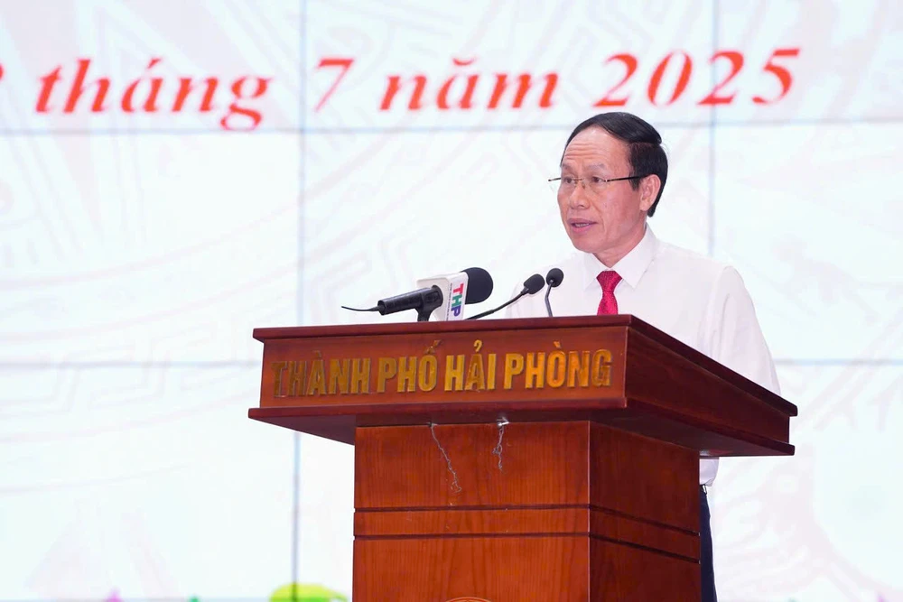 Bí thư Thành ủy Hải Phòng Lê Tiến Châu phát biểu tại hội nghị