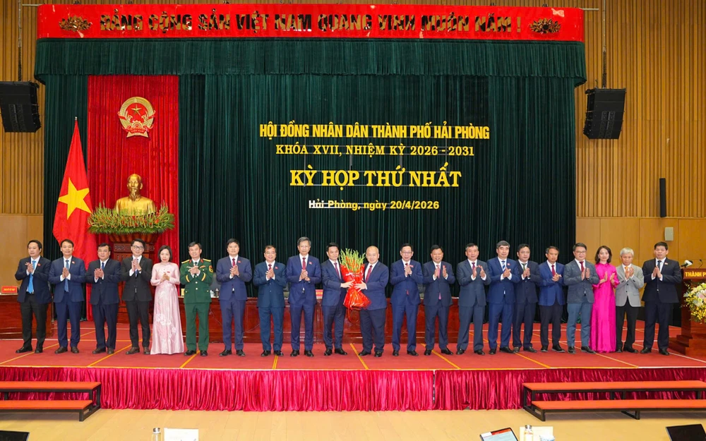 hai-phong-co-tan-chu-tich-ubnd-tp-2.jpg