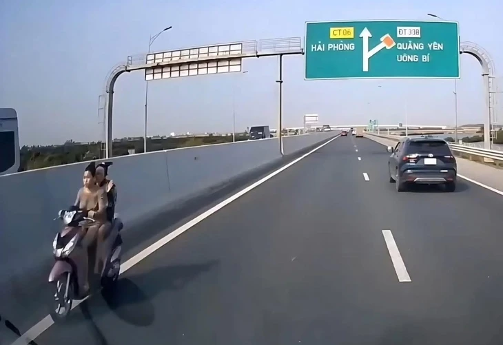 xu-phat-3-nguoi-lien-quan-vu-2-thieu-nu-di-xe-may-nguoc-chieu-tren-cao-toc-khong-doi-mu-bao-hiem-.jpg