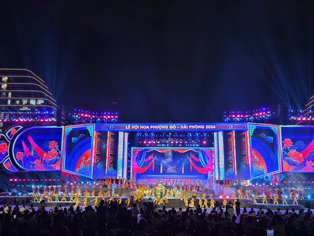 san-sang-cho-le-hoi-hoa-phuong-do-hai-phong-2026-1.jpg