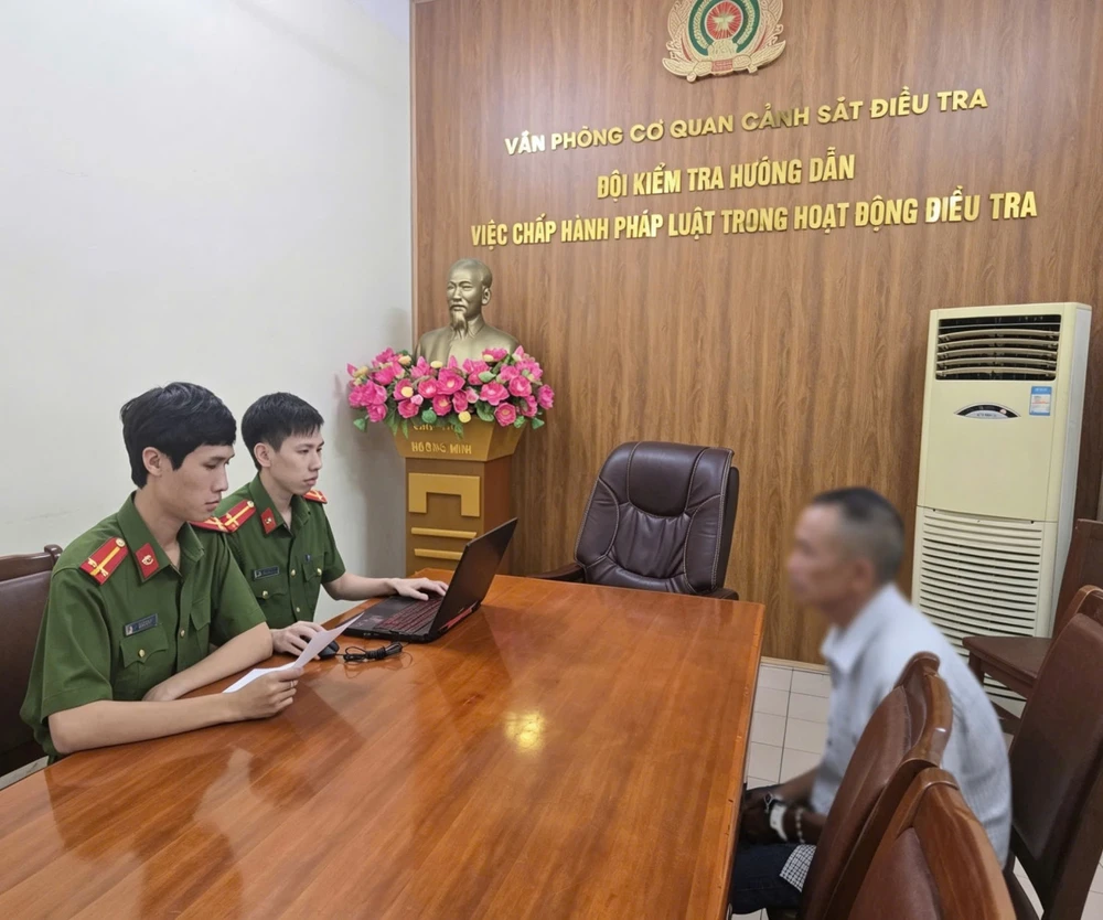 tam-giu-hinh-su-nguoi-dan-ong-60-tuoi-xam-hai-be-gai-6-tuoi-o-quang-ninh-.jpg