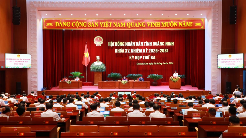 quang-ninh-thong-qua-nghi-quyet-cho-y-kien-ve-viec-thanh-lap-thanh-pho-quang-ninh-truc-thuoc-trung-uong-1.jpg