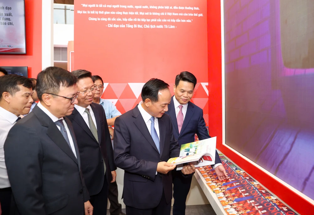 khai-mac-hoi-bao-toan-quoc-nam-2026-bao-chi-viet-nam-trung-thanh-sang-tao-trach-nhiem-trong-ky-nguyen-moi-8.jpg