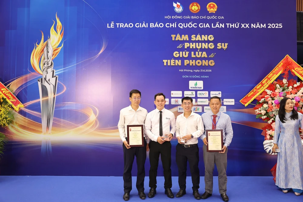 bao-phap-luat-tp-ho-chi-minh-dat-2-giai-c-tai-giai-bao-chi-quoc-gia-lan-thu-20-2025-3.jpg