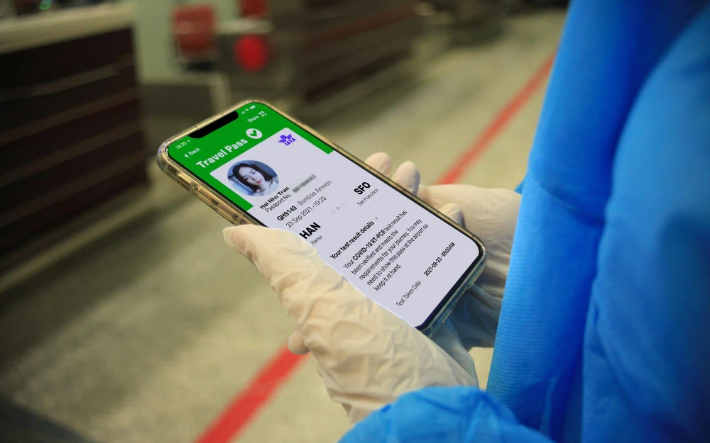 Hàng triệu mũi tiêm vaccine COVID-19 chưa được làm sạch. Ảnh: NK