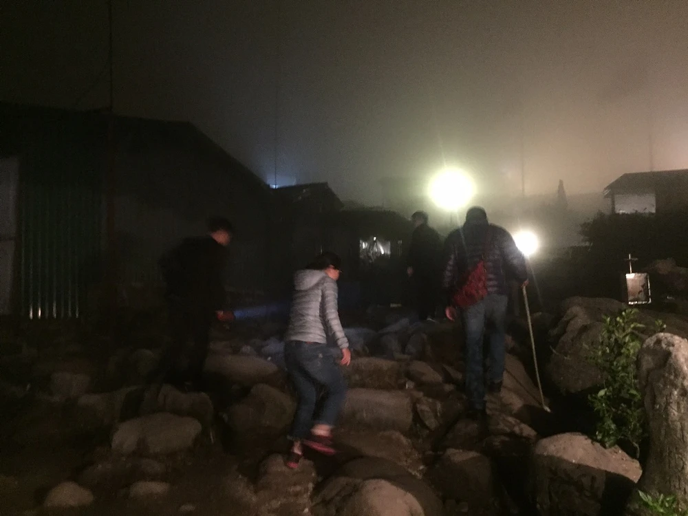 Hành hương lên Yên Tử lúc nửa đêm ảnh 6 Hành hương lên Yên Tử lúc nửa đêm ảnh 6