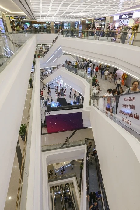 Góc nhìn TP.HCM từ đỉnh tòa nhà cao nhất Việt Nam ảnh 11