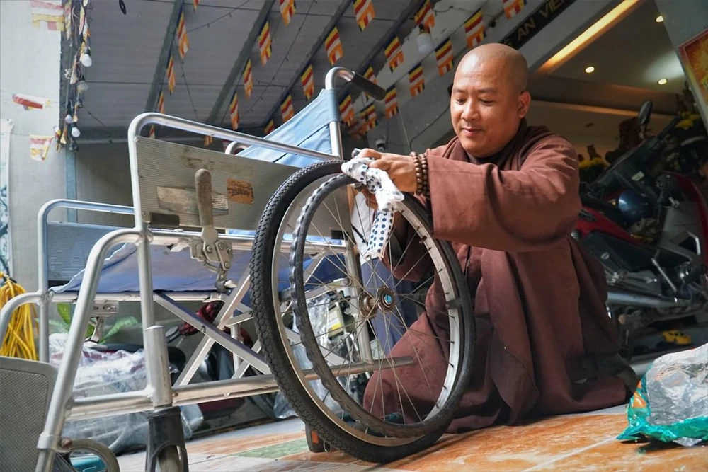 Đa số các xe lăn tại Đạo tràng An Viên đều có cấu trúc lắp ráp, hình dáng khác nhau và phù hợp với từng đối tượng khác nhau.