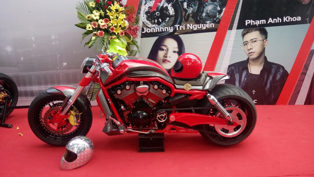 Bóng hồng làm 'nóng' đại hội mô tô lớn nhất Việt Nam ảnh 5