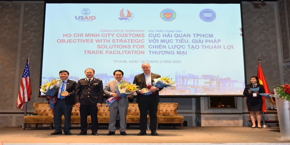 Mỹ hỗ trợ hiện đại hóa hải quan, tạo thuận lợi xuất nhập khẩu ảnh 2
