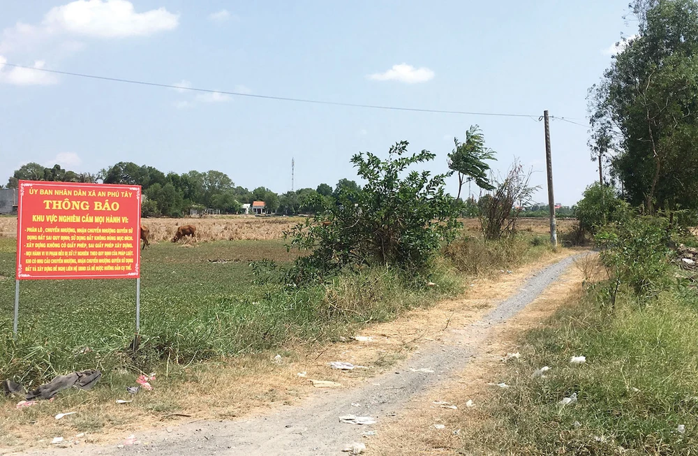 Đặt cọc tới 90% giá trị nền đất, người mua mất trắng ảnh 1