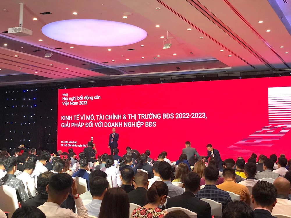 TS Cấn Văn Lực, chuyên gia kinh tế thị trường BĐS năm 2023 sẽ tái cấu trúc, sàng lọc và phục hồi dần. (Ảnh: QH)