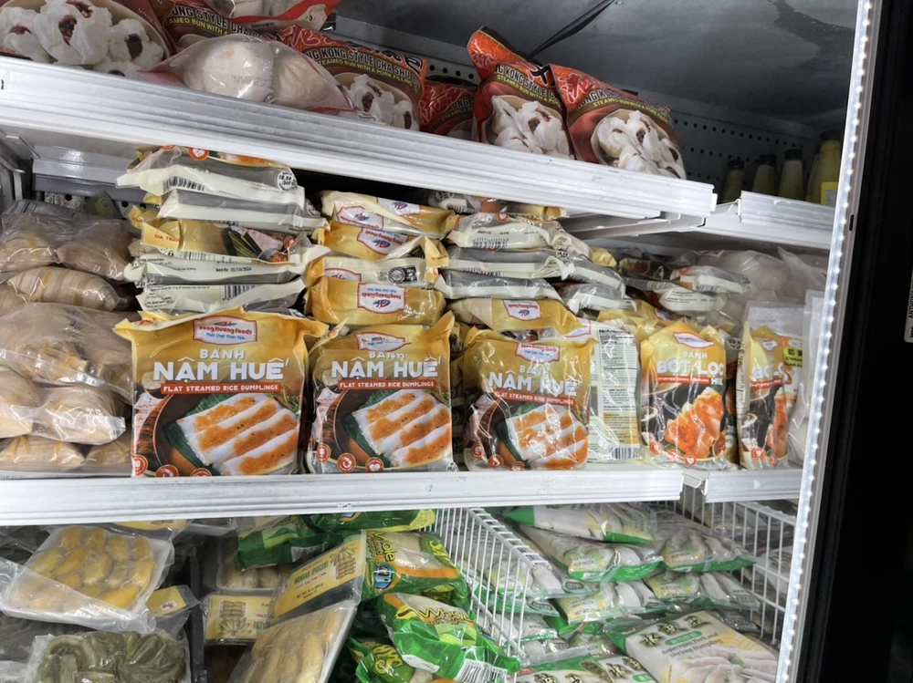 Bánh nậm, bánh bột lọc lên kệ siêu thị tại Mỹ "cháy hàng" đầu năm.