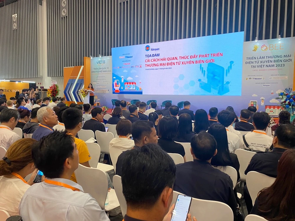 Bộ Công Thương sẽ bổ sung chế tài đối với các sàn giao dịch TMĐT không thực hiện trách nhiệm với người tiêu dùng khi có tranh chấp với người bán nước ngoài.