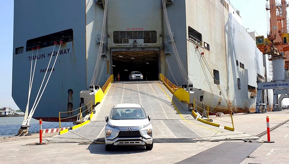 ô tô nhập khẩu Indonesia