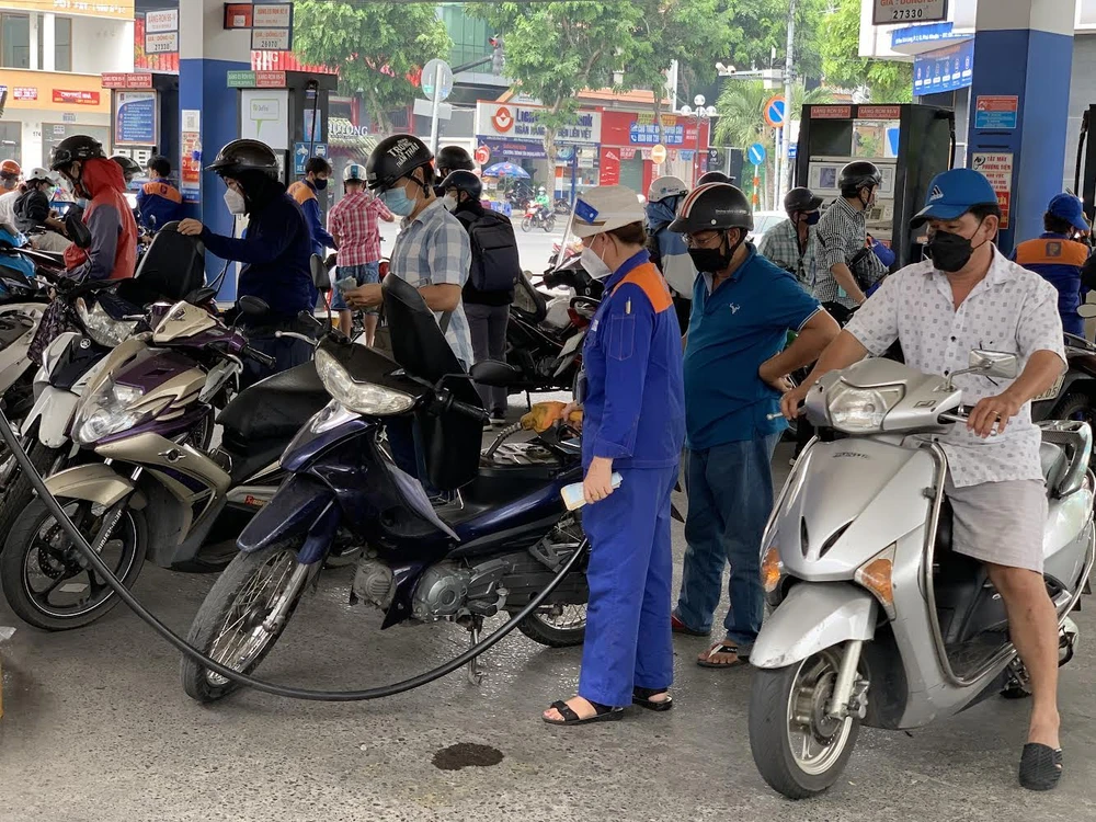 xuất hóa đơn điện tử từng lần bán xăng