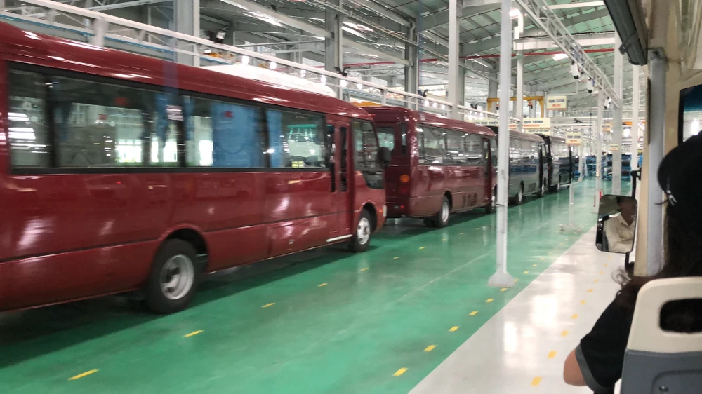 xe-buyt-VN-xuat-khau7.JPG