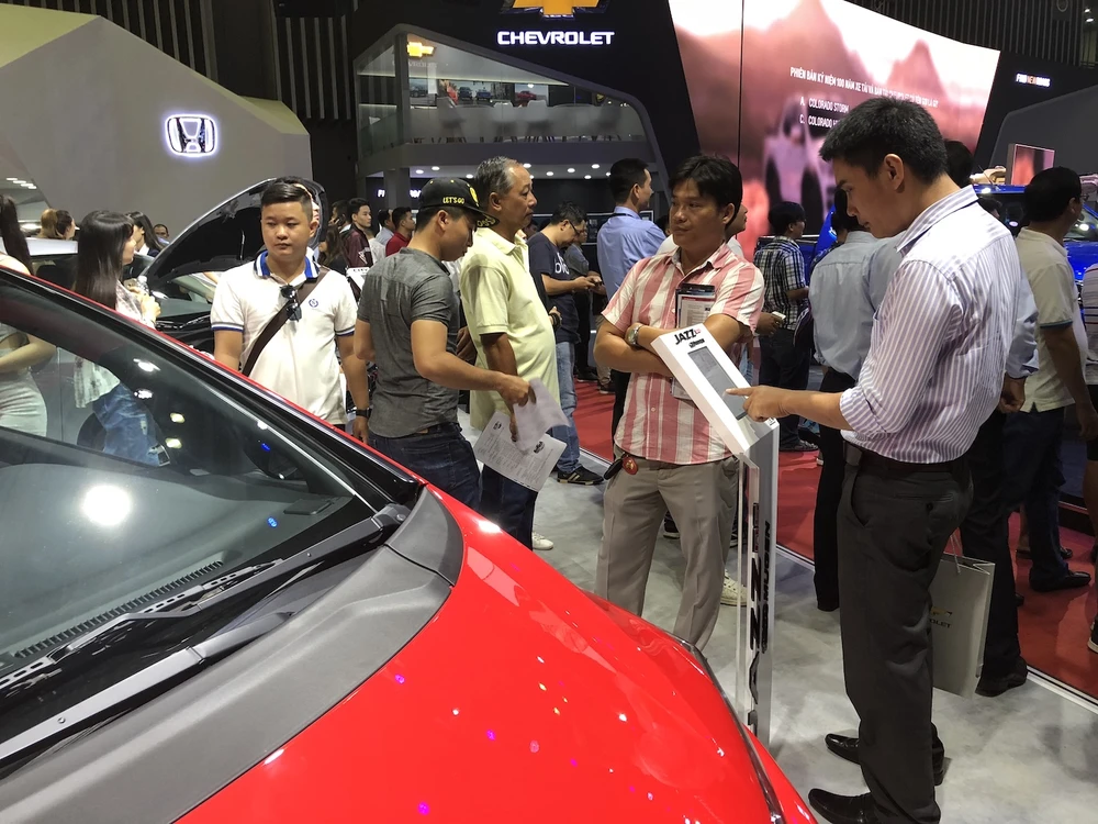 nhập khẩu ô tô