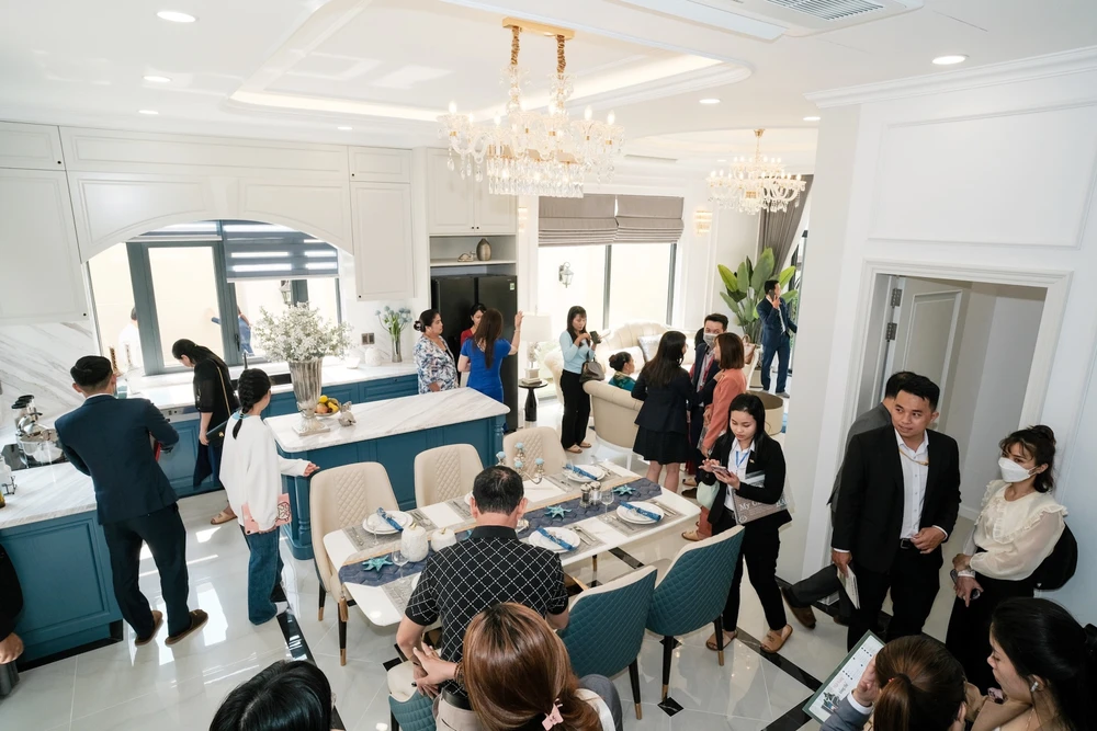 môi giới nam tiến