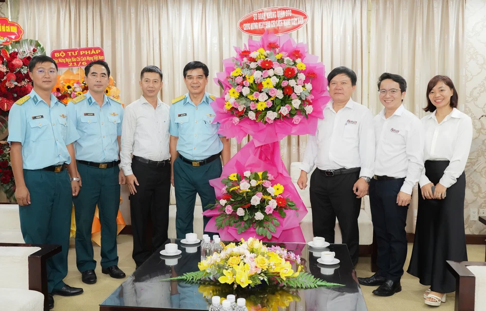 bo-tu-phap-Phap-Luat-TP.HCM-ngay-bao-chi-21-6-h8.JPG