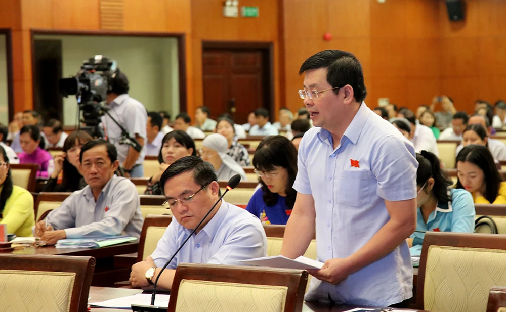 Giám đốc Sở có cam kết cuối năm nay kênh Ba Bò hết hôi? ảnh 1