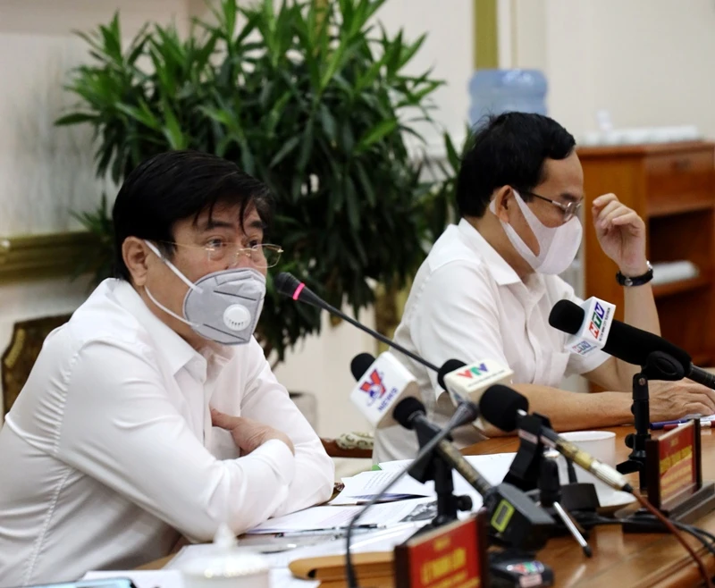 TP.HCM kêu gọi bác sĩ về hưu cùng chống dịch COVID-19 ảnh 1