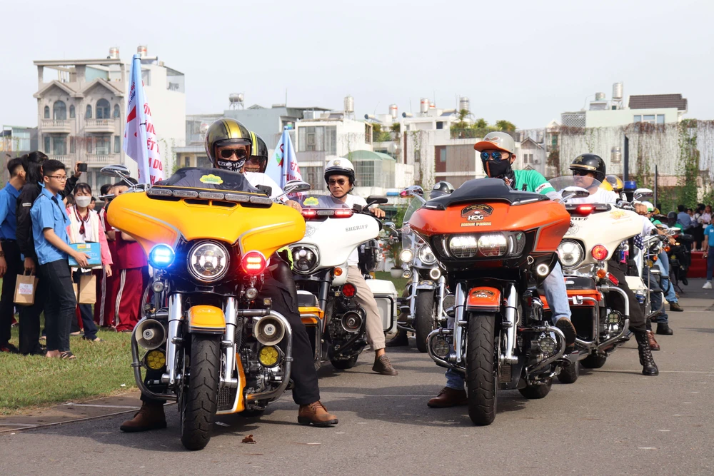 Le-mit-tinh-phong-chong-HIV-AIDS-TPHCM (7).JPG