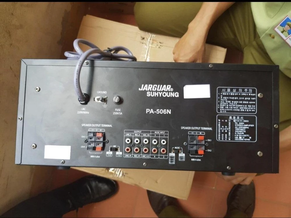 Phát hiện kho sản xuất amply nghi gian lận, giả mạo ảnh 1