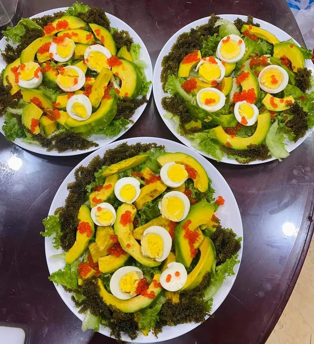 Ăn nhiều rau củ là cách mà người dân sống ở Vùng Xanh lựa chọn. ẢNH: HẠ QUYÊN