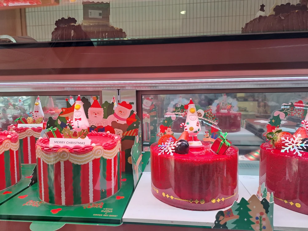 bánh kem đêm noel