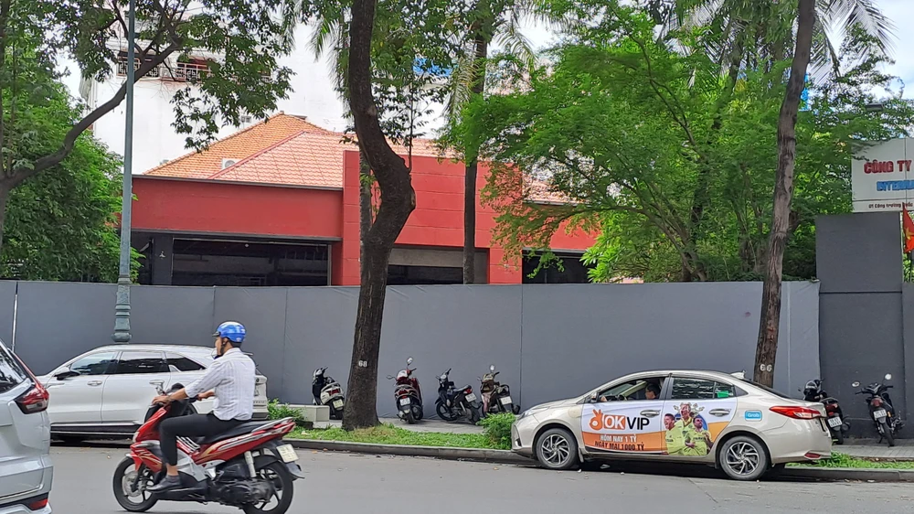 Cà phê PhenDeli rút khỏi mặt bằng Hồ Con Rùa quận 3. ẢNH: THU HÀ