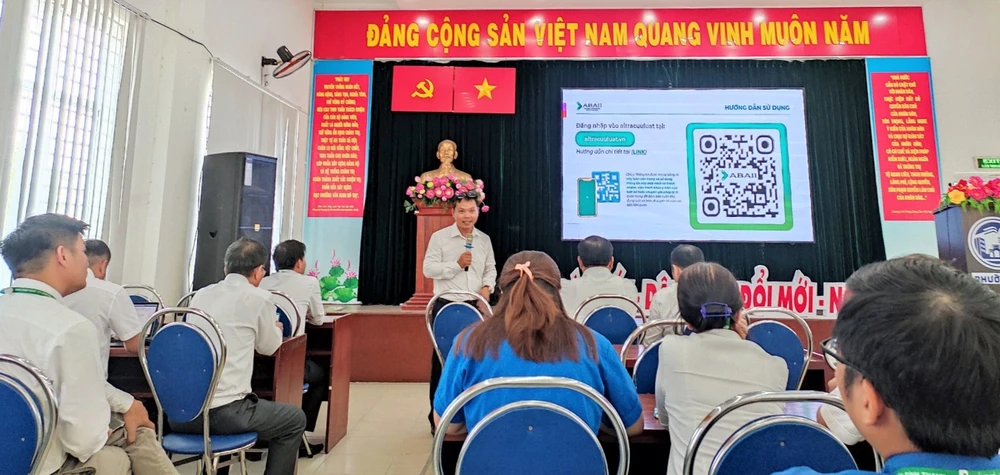 ai tra cứu luật