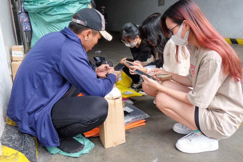 thương mại điện tử