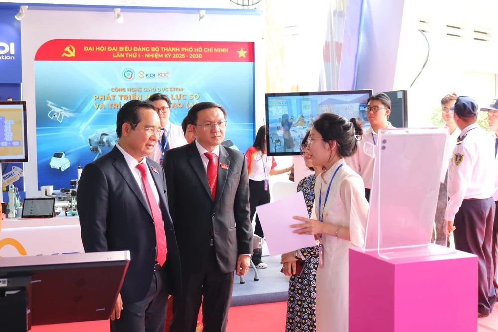 sản phẩm công nghệ