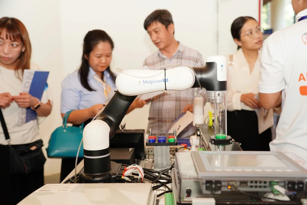 ĐỔI MỚI SÁNG TẠO