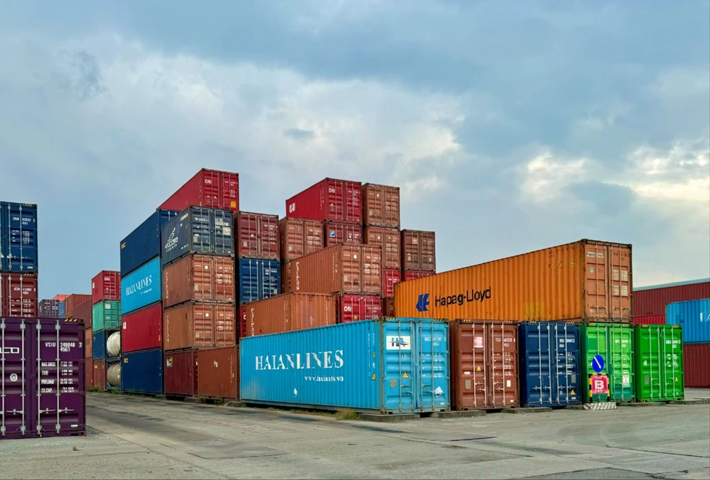 XUẤT NHẬP KHẨU