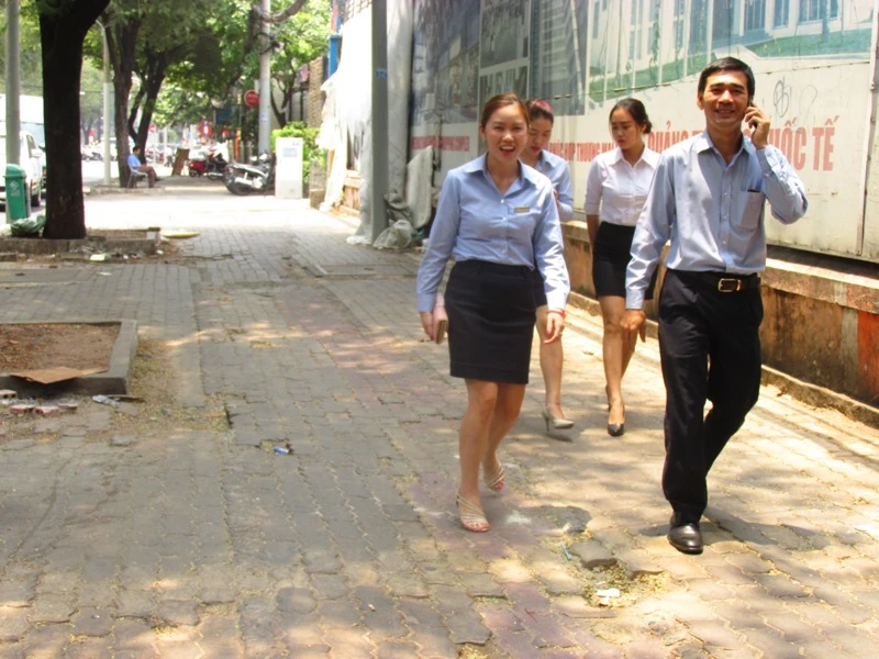 1.000 tỉ đồng lát đá granite: Dân lo ngại nhiều thứ... ảnh 3