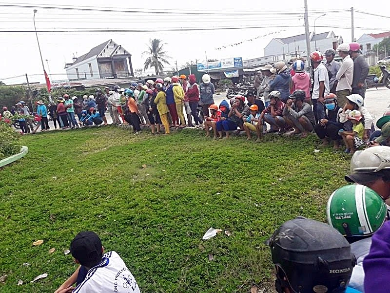 Một phụ nữ chết bất thường trong bụi cây ảnh 2