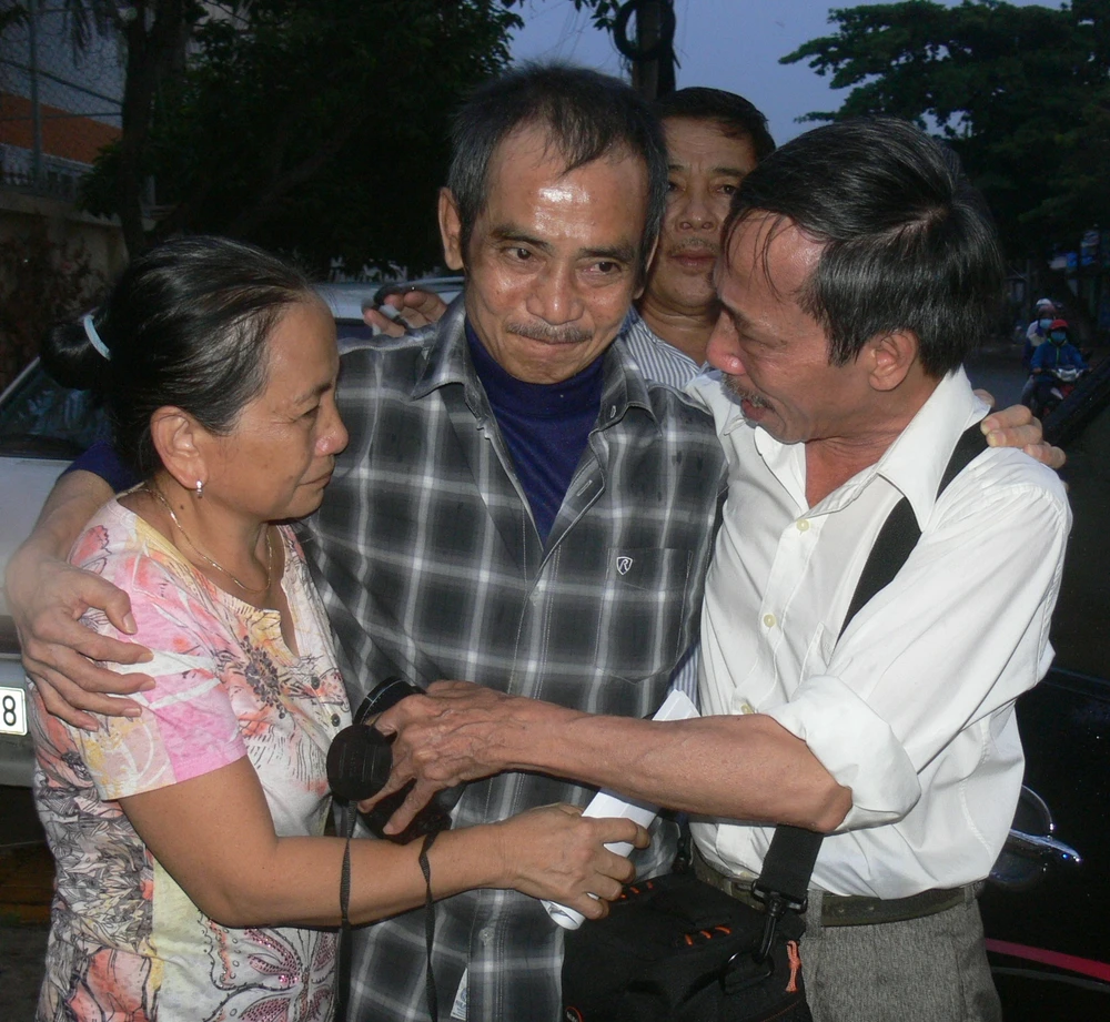 Hết thời hiệu xử lý những người làm oan ông Huỳnh Văn Nén ảnh 1