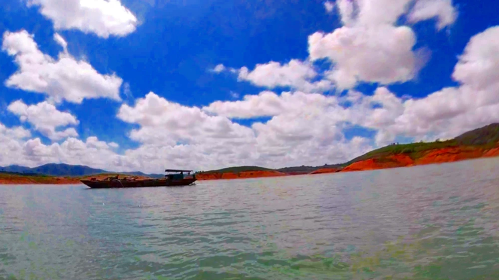 Kiểm điểm cán bộ liên quan vụ phá rừng, trộm cát tại Đa Mi ảnh 2