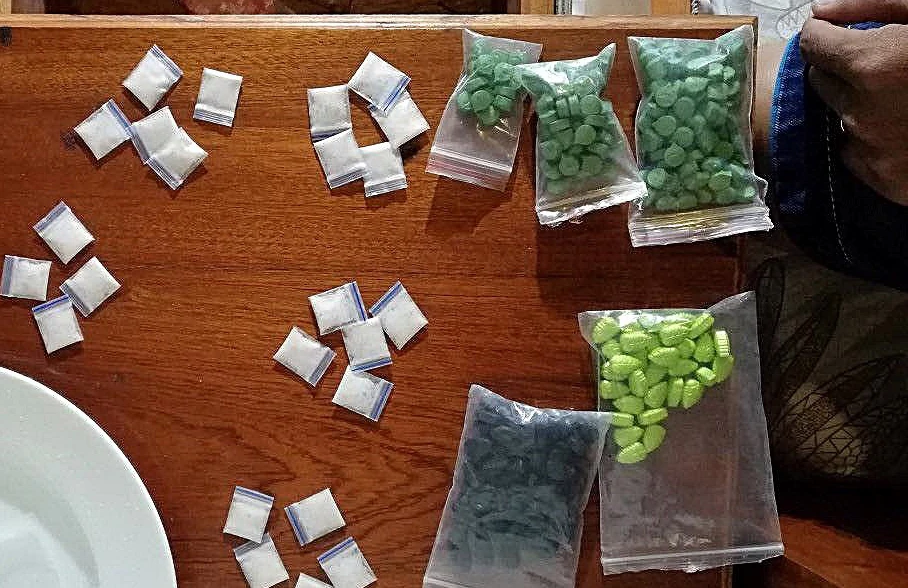 Trùm cung cấp thuốc lắc, ma túy đá lớn nhất Phan Thiết bị bắt ảnh 3