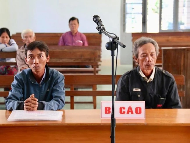 VKSND Cấp cao bác đơn 2 nông dân kêu oan tội 'nhận hối lộ' ảnh 2