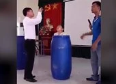 Video: Cách dạy lấy hơi khi ở dưới nước có một không hai